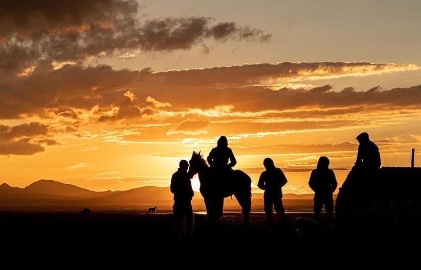 Yurt Camp "Sary-Bulun" At Song-Kul Lake, Naryn מראה חיצוני תמונה