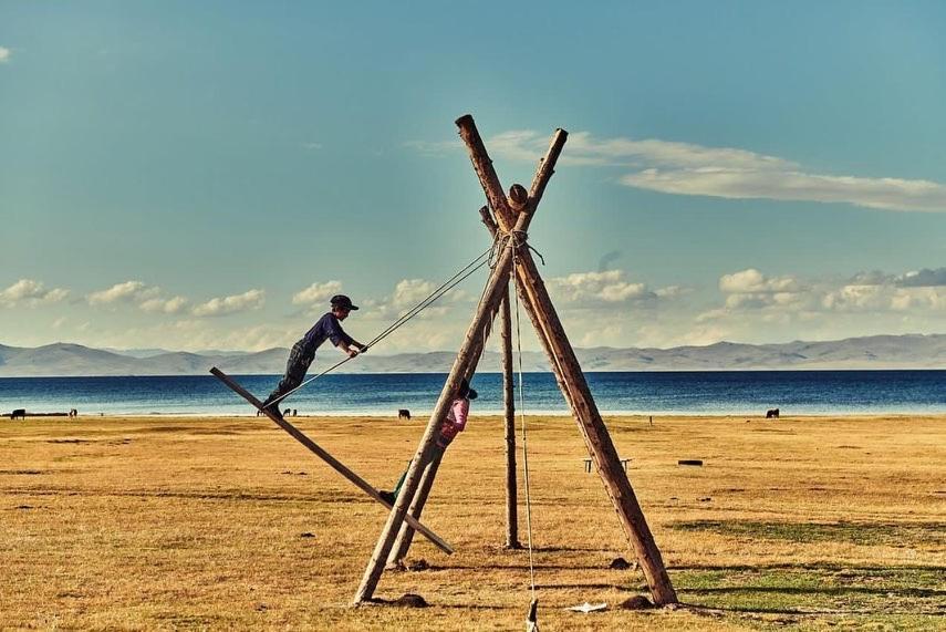 Yurt Camp "Sary-Bulun" At Song-Kul Lake, Naryn מראה חיצוני תמונה