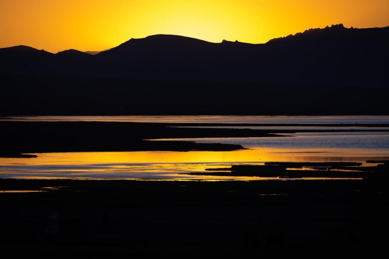 Yurt Camp "Sary-Bulun" At Song-Kul Lake, Naryn מראה חיצוני תמונה